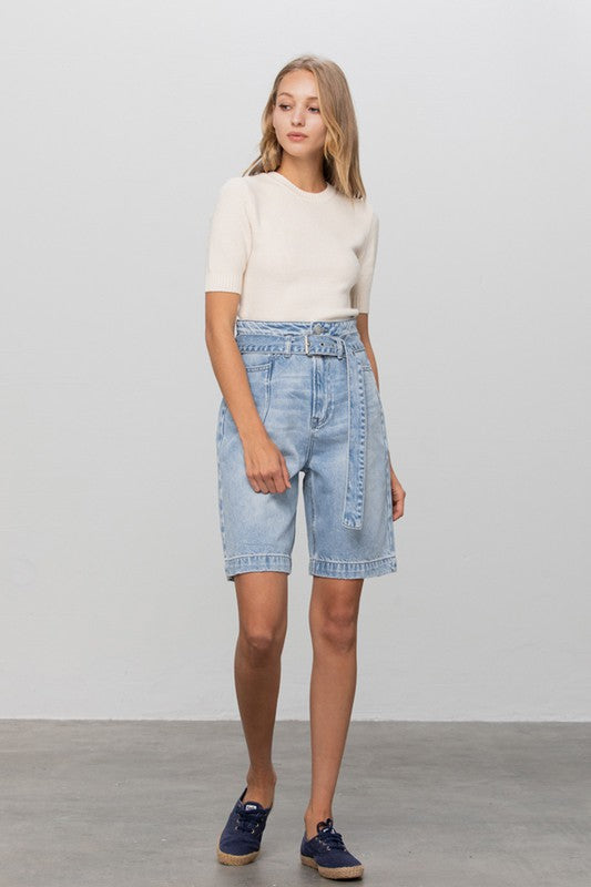 BELTED DENIM BERMUDAS