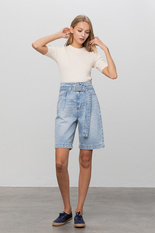 BELTED DENIM BERMUDAS