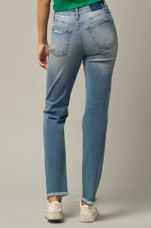 MID-RISE SLIM TAPERED JEANS