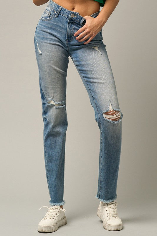 MID-RISE SLIM TAPERED JEANS